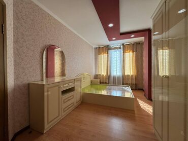дом или квартира: 3 комнаты, 85 м², Элитка, 5 этаж, Косметический ремонт