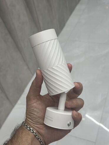 Digər işıqlandırma: Lampası dəyişən raket formalı tavan üstü spot. Metal korpusludur — 12