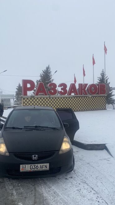 машины продают: Honda Jazz: 2007 г., 1.3 л, Механика, Бензин, Хетчбек