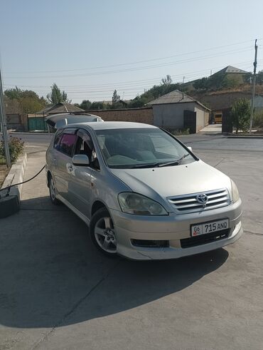 обогреватель салона авто: Toyota Ipsum: 2001 г., Автомат, Бензин, Минивэн