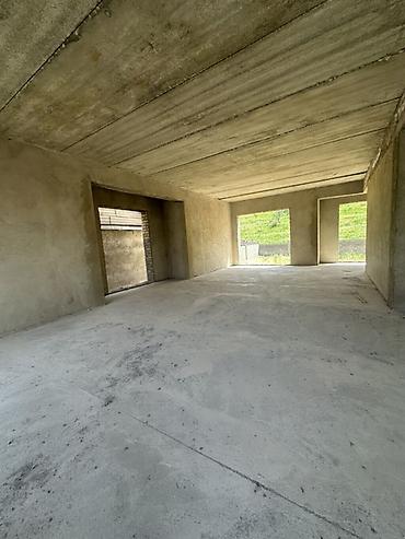 ауца: 🏡 Продается трехуровневый добротный особняк! 📍 Расположение: Ауца — 7