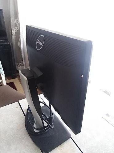 Dell LCD monitor - Brend/model: Dell (ofis sinfi LCD panel) - Ekran