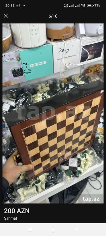 Şahmatlar: Şahmat.yenidir.boyuk olcudúdur. qiymətlər ferqlidir. 300 manata qədər — 5