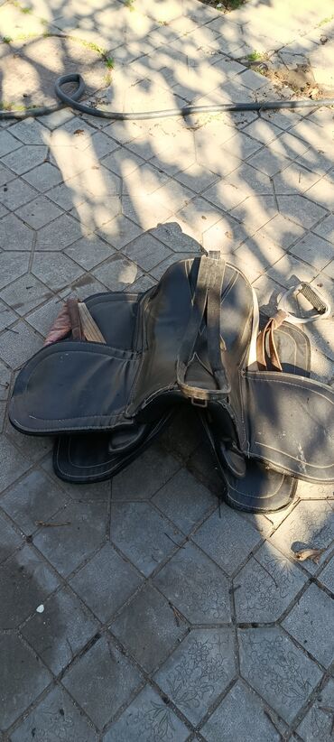 it ucun bit dermani: At satışı: At yəhəri və aksessuarları - Klassik tipli yəhər, geniş