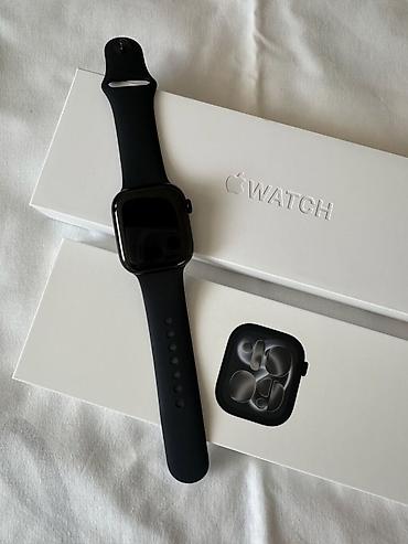 playstation plus: Смарт‑часы в стиле Apple Watch (квадратный корпус, черный цвет) — 1