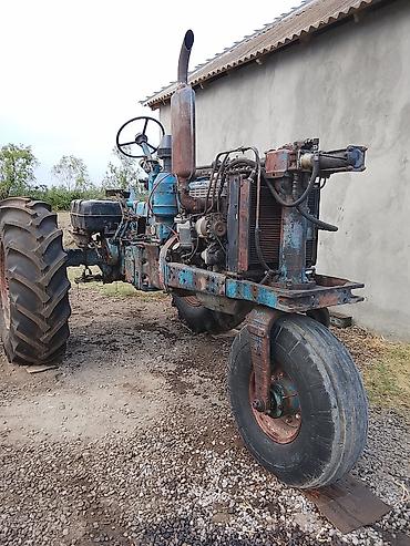 tufan m50 haqqinda: Sovet istehsalı təkərli traktor, arxa 3 nöqtəli asqı və PTO çıxışı — 7