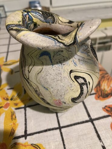 Vaze i saksije: Vaza, Keramika — 8