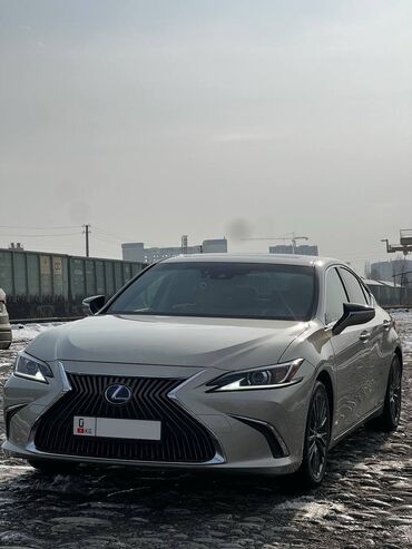 Продажа авто: Lexus ES: 2018 г., 2.5 л, Автомат, Бензин, Седан