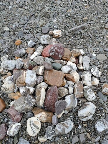 Qiymətli daşlar: Her Nov tebi daşlarin satişi ve sifarişi — 8