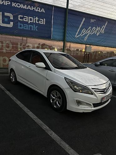 срочно куплю зеркало: Hyundai Solaris: 2014 г., 1.4 л, Автомат, Бензин, Седан — 2