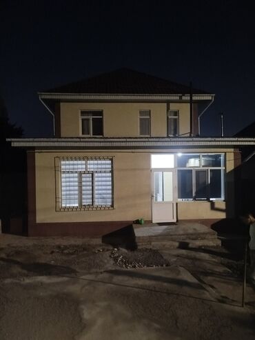 дом в ыссык куле: 200 м², 4 комнаты, Утепленный, Теплый пол, Бронированные двери