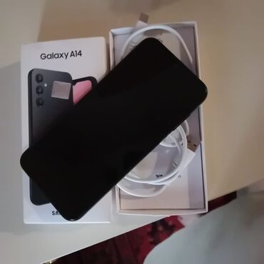 samsung a0: Sabirabada a14 satiril 300manata 128yadaş iponeilede Parter olunur