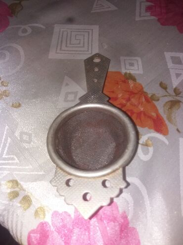 işlənmiş setkalar: Metal çay süzgəci - Material: paslanmayan polad/metal gövdə, incə