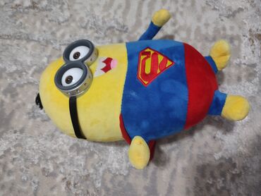плюшевый игрушки: Плюшевая миньон супермен, довольно большой и с объемными глазами