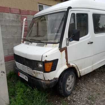версо авенсис: Mercedes-Benz T1: 1991 г., 2.9 л, Механика, Дизель, Бус