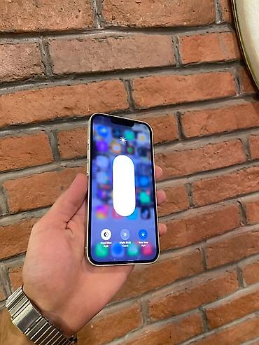Мобильные телефоны и аксессуары: IPhone 13, Белый — 3