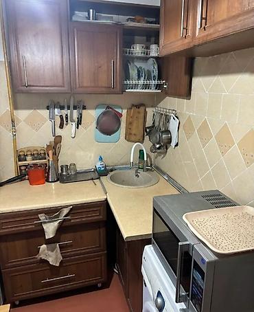 132: 3 комнаты, 70 м², Золотой квадрат Индивидуалка, 1 этаж, Косметический ремонт — 6