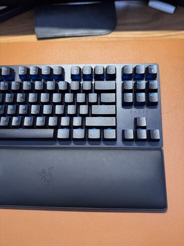 Настольные ПК и рабочие станции: Компьютер, ядер - 8, ОЗУ 16 ГБ, Для несложных задач, Б/у, Intel Xeon, AMD Radeon RX 580, HDD + SSD — 3