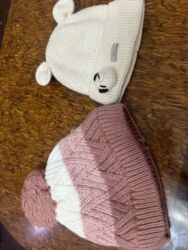 детские шапки польского производства: Uşaq üçün toxunma papaqlar dəsti. - Model 1: Krem rəngli, qulaqcıqlı