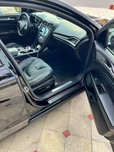 Ford: Ford Fusion: 2 l | 2016 il 235000 km Sedan — 17