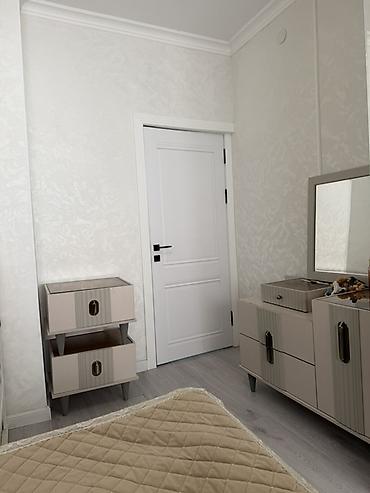 105: Продаётся 2-комнатная квартира 🏡 📍 Бишкек, Аламедин-1, рядом с рынком — 7