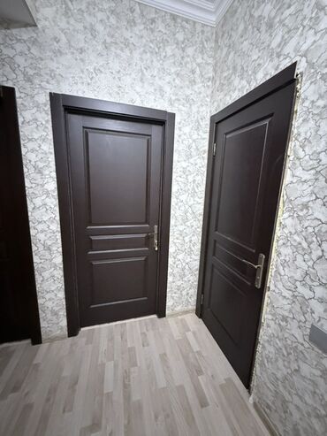 Döşəmə: Qiymet 200 azn hamisi biryerde elaqe nomresi whatsapp 0556929441