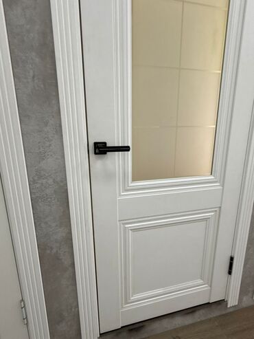 дверь внутренняя: Межкомнатная дверь со стеклом, МДФ, Окрашенная, Другая страна производитель, цвет - Белый, 200 * x 80 см