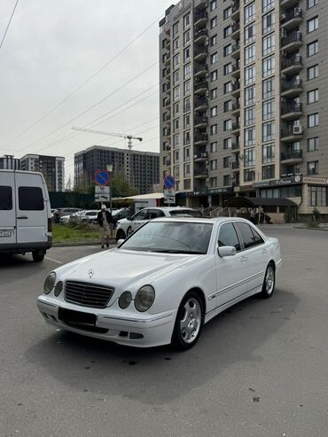 авто гаражное хранение: Mercedes-Benz E-Class: 2000 г., 4.3 л, Автомат, Бензин, Седан