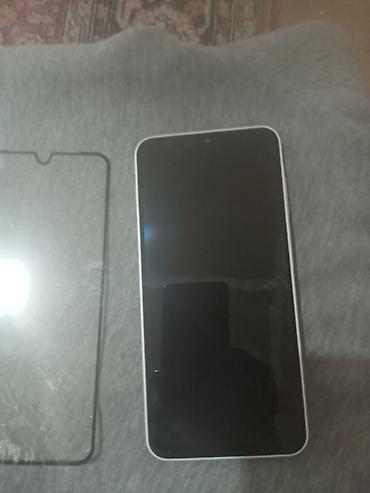 redmi mi 11 5g: Samsung Galaxy A26 5G, 256 GB, rəng - Ağ — 1