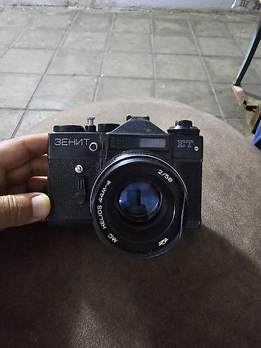 iphone 16 qiymət: Zenit ET SLR fotoaparat + Helios 44M-4 58mm f/2 obyektiv - 35 mm — 1