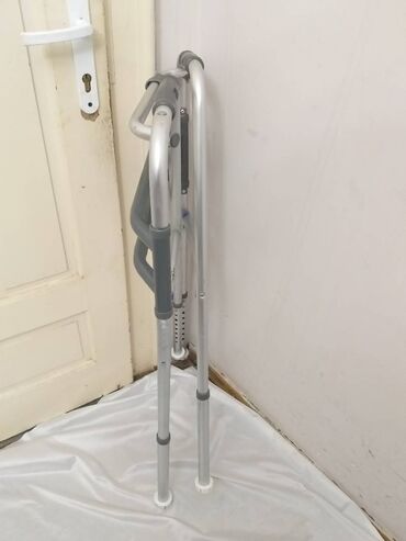 Hodalice, štake, štapovi za hodanje, kolica za hodanje: Nemacka aluminijumska zglobna hodalica, bez tockova, cuvene marke — 11