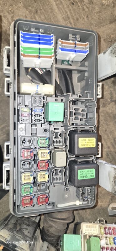 Motor üçün digər detallar: İSUZU modelləri üçün Orginal işlənmiş ehtiyat hissələri.Dubaydan gəlmə — 21