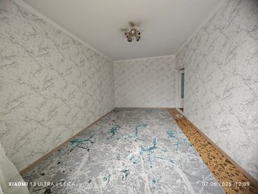 дешевые квартиры в оше: 1 комната, 35 м², 105 серия, 2 этаж