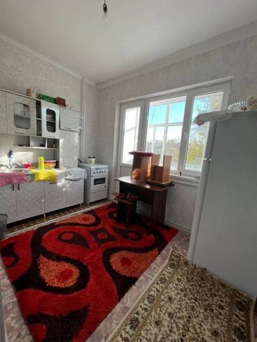 1 комнатная квартира в канте: 1 комната, 35 м², 106 серия, 3 этаж, Евроремонт