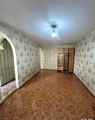 квартира свердловский район: 1 бөлмө, 32 кв. м, 104-серия, 4 кабат, Эски ремонт