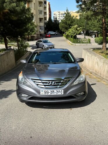 Hyundai: Hyundai Sonata: 2 l | 2010 il Sedan