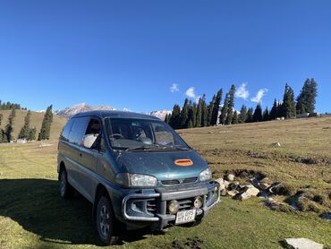 на w220: Mitsubishi Delica: 1994 г., 2.8 л, Автомат, Дизель, Жол тандабас