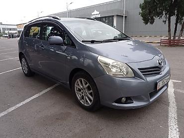 версио: Toyota Corolla Verso: 2010 г., 2.2 л, Автомат, Дизель, Минивэн — 1