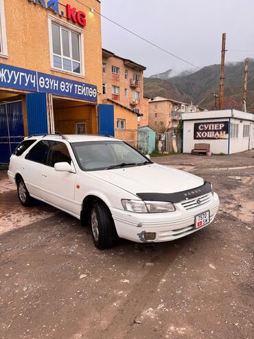 авто машина сатып алуу: Toyota Camry: 1997 г., 2.2 л, Автомат, Бензин, Универсал