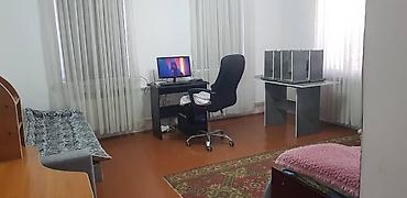 Үйлөрдү сатуу: 3 бөлмө, 45 м², 3 соток, Бишкек, Батыш (жаңы) автовокзалы Риелтор — 8