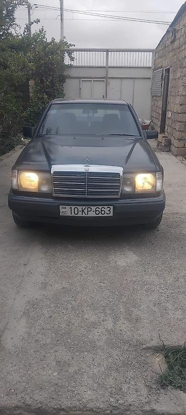 Mercedes-Benz: Mercedes-Benz E-Class: 3 l | 1988 il Sedan — 1