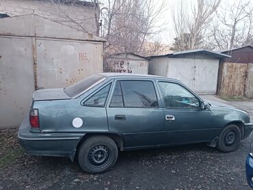 Daewoo: Daewoo Nexia: 1996 г., 1.5 л, Механика, Бензин, Седан