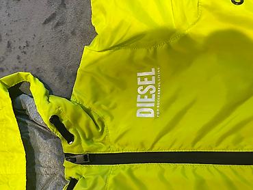 papaq modelləri: Diesel brendinden 5-7 yashli ushaq ucun kuleklik(vetrovka). Benetton — 2