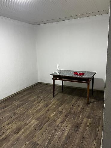 аренда витрина: Студия/комната с санузлом и душем - Планировка: одно пространство с — 1