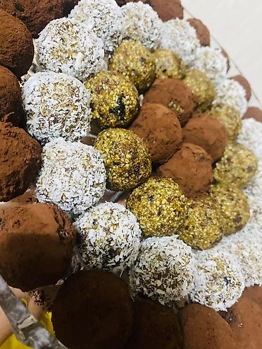 Qida məhsulları: Zengin mineral ve vitaminlerle zengin tebii halva konfetleri — 1