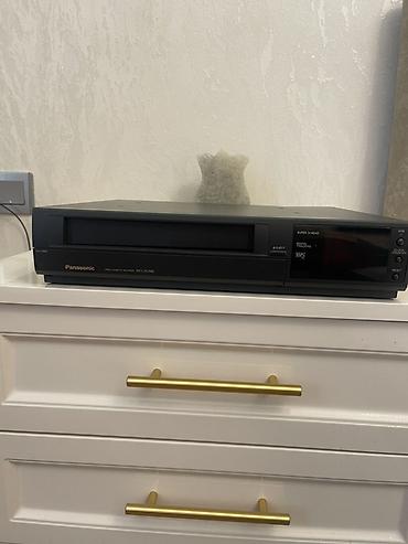 panasonic musiqi: Panasonic VHS videomaqnitofon - Model: Panasonic NV-L25HQ (Super 3 — 1