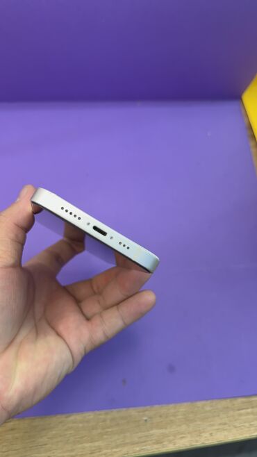 Apple iPhone: IPhone 13, Б/у, 128 ГБ, 100 % — 10