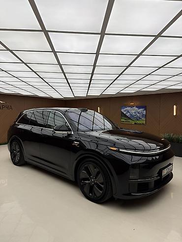Унаа сатуу: Lixiang L7: 2025 г., 1.5 л, Автомат, Электромобиль, Кроссовер — 2