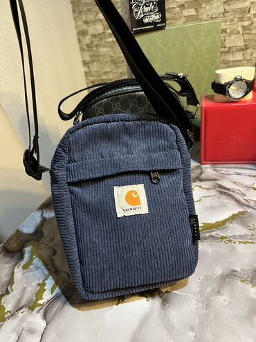 kişi çanta: Carhartt çantasıdır, heç bir problemi yoxdur, cırığı, deffekti falan