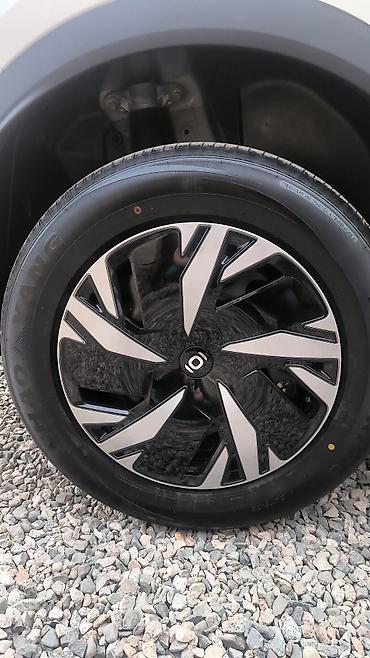 звездное небо авто: Changan Qiyuan Q05: 2026 г., Электромобиль, Кроссовер — 5